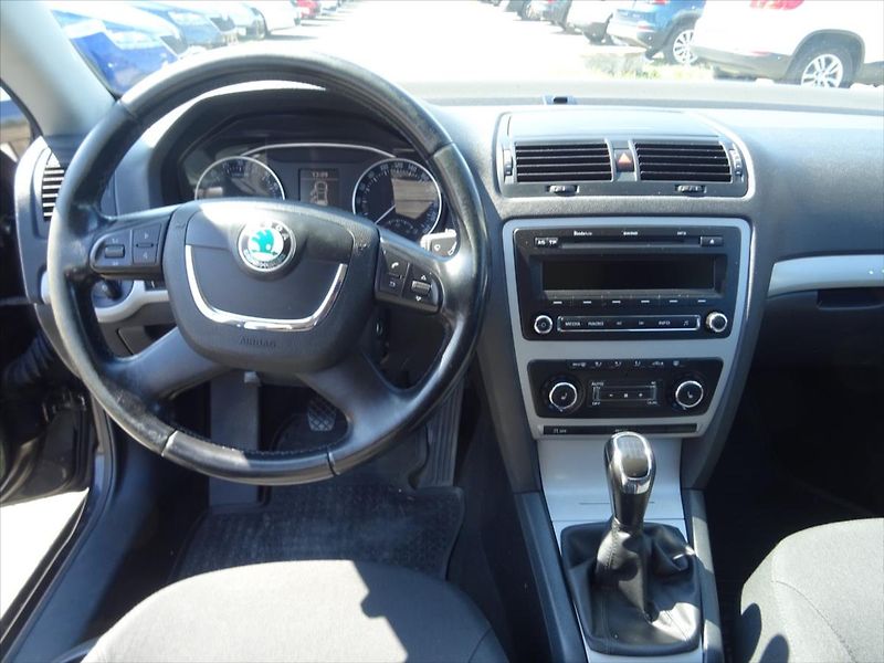 Škoda Octavia 2,0 TDi 81 kW - fotka 15 z 24