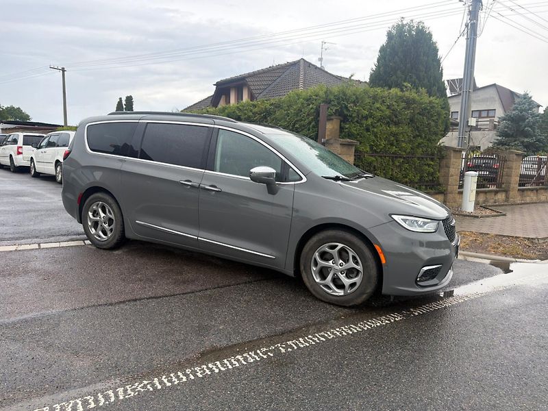 Chrysler Pacifica (2022) 3,6 RU Limited Radar 360 2022  - fotografie inzerátu