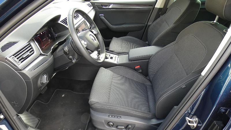Škoda Superb 2,0 TDI 147kw 4x4 DSG Style - fotka 19 z 27