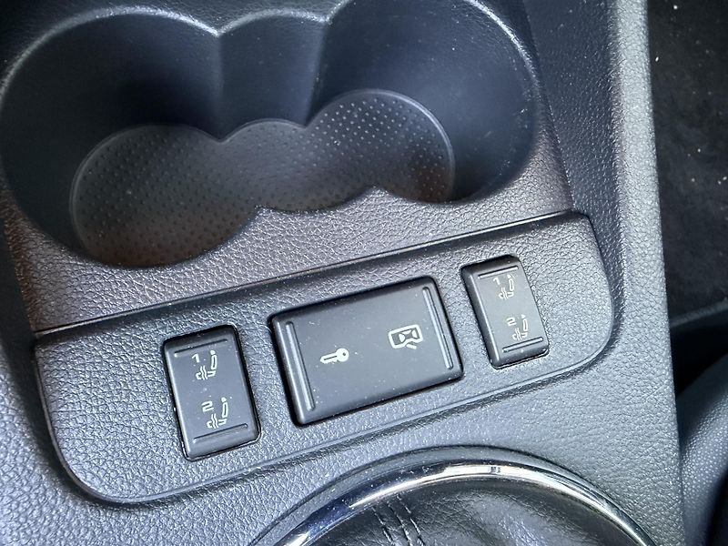 Škoda Fabia 1,2 TSI SERVIS.KN. - fotka 22 z 32