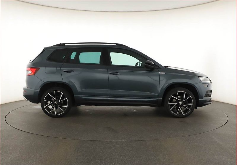 Škoda Karoq (2021) Sportline 1.5 TSI - fotka 6 z 15