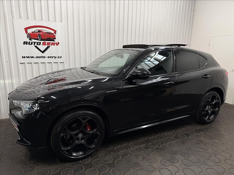 Alfa Romeo Stelvio VELOCE 206kW Q4 PANO TAŽNÉ R21 - fotka 3 z 43