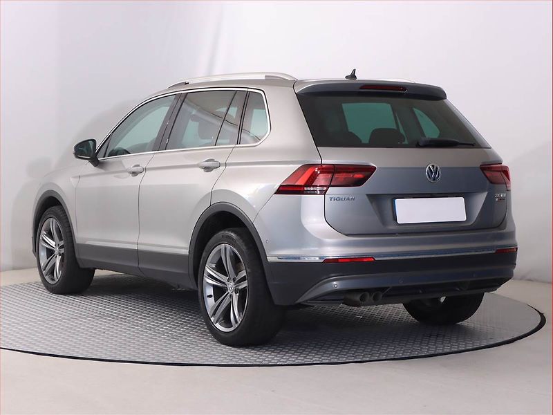 Volkswagen Tiguan (2018) Highline 2.0 TDI - fotka 4 z 23
