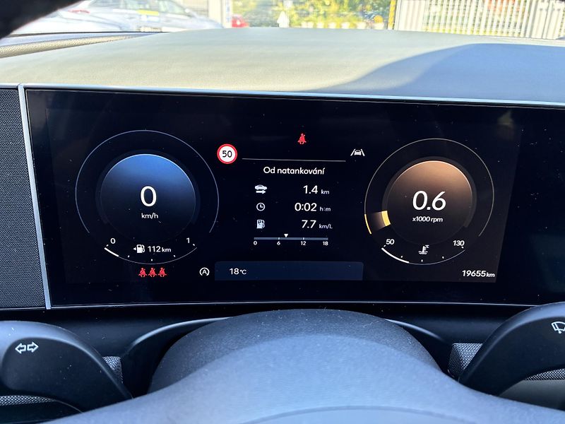 Hyundai Tucson 1.6T-GDi 118kW REZERVACE - fotka 19 z 31