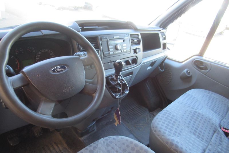 Ford Transit 260S 2.2 TDCi KLIMA NOVÁ STK - fotka 12 z 14