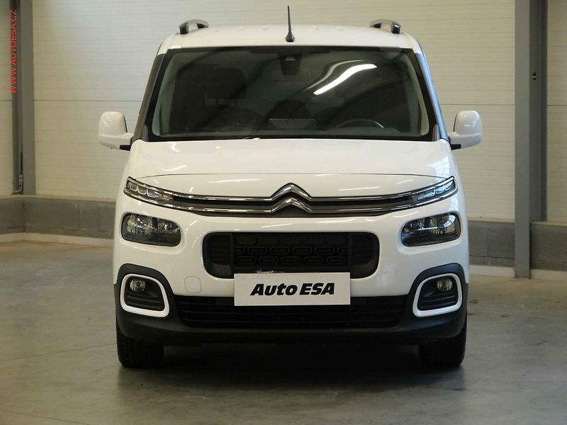 Citroën Berlingo (2019) 1.2T, 1.maj,ČR, Feel, AC - fotka 2 z 21