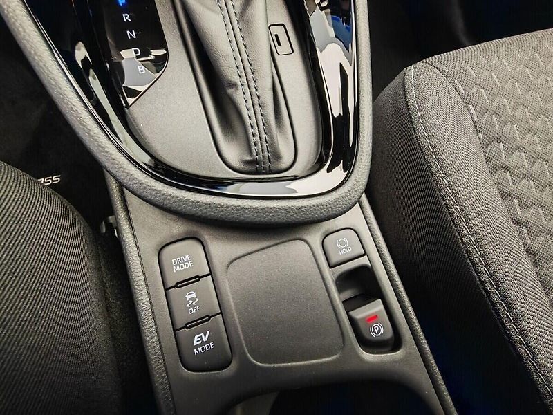 Toyota Yaris Cross 1.5 Hybrid CVT Style 4x2 - fotka 34 z 37