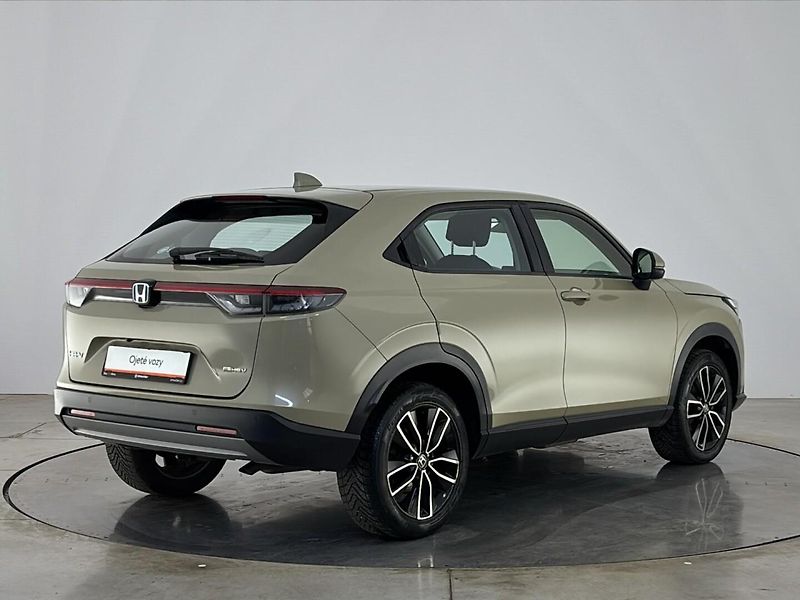 Honda HR-V Elegance e-CVT - fotka 2 z 26