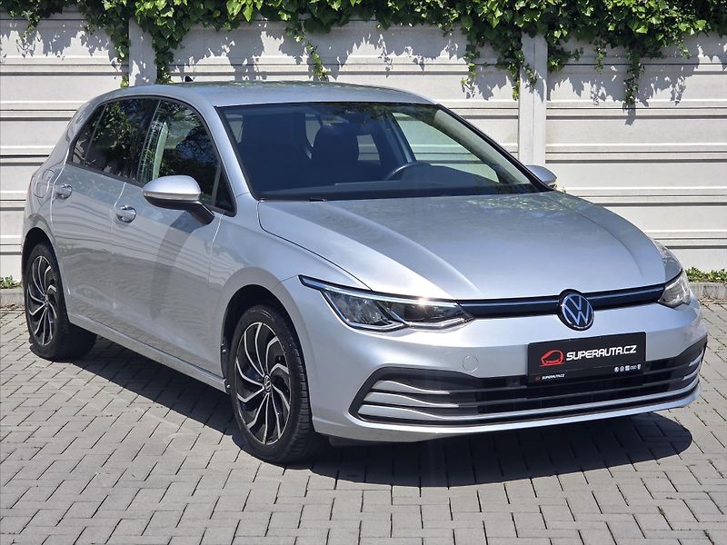 Volkswagen Golf 1,5 TSi 96kW Life ČR 1.maj Neh - fotografie inzerátu