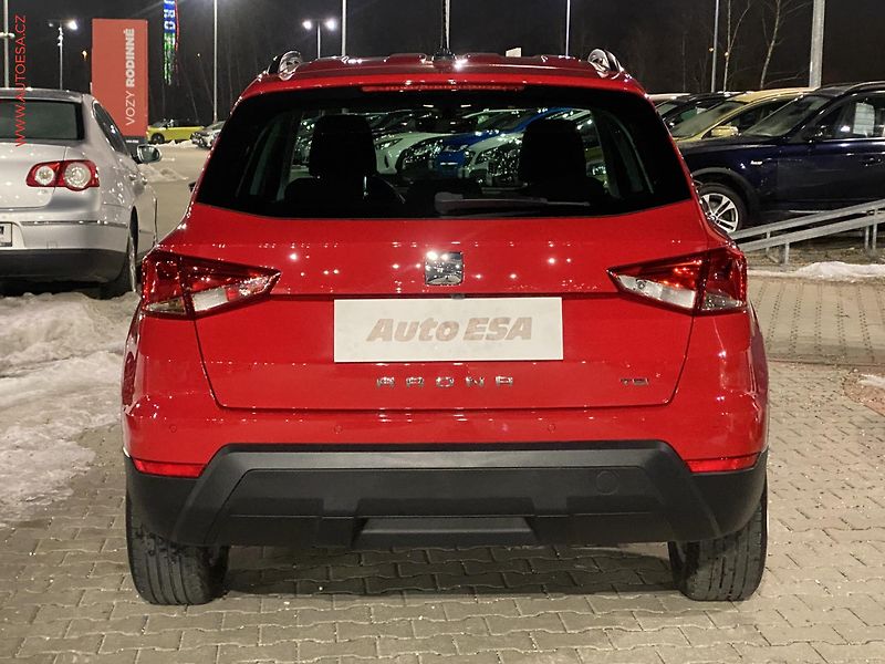 Seat Arona (2021) 1.0TGi, Style, kamera, +kola - fotka 5 z 19