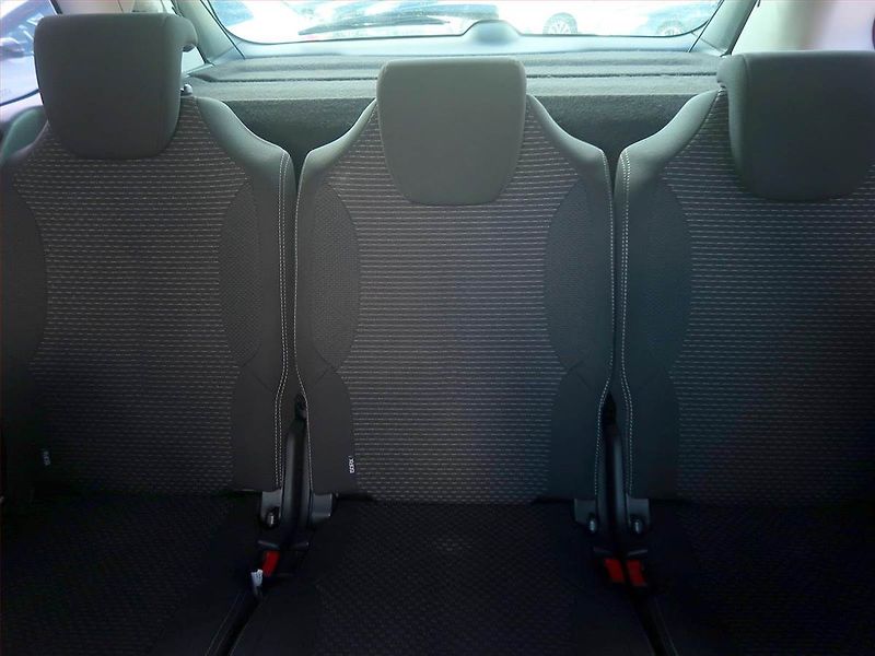 Citroën C4 Picasso (2013) 1.6 HDi, Serv.kniha, po STK - fotka 10 z 14