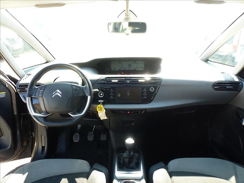 Citroën C4 Picasso 1,2 PureTech 130 6MAN Turbo  S - fotka 27 z 46