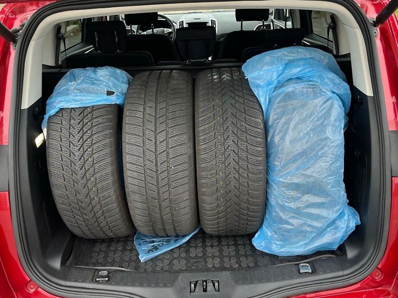 Ford S-MAX 2,5HEV,140kW,1. MAJ, CZ, SERVI - fotka 7 z 19