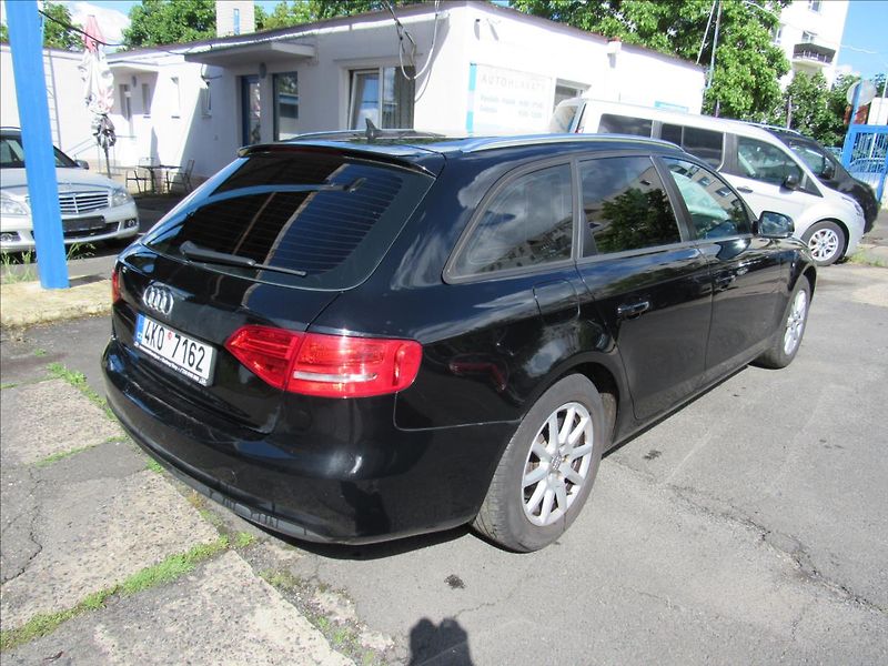 Audi A4 Avant 2,0 TDi 110kW - fotka 6 z 31