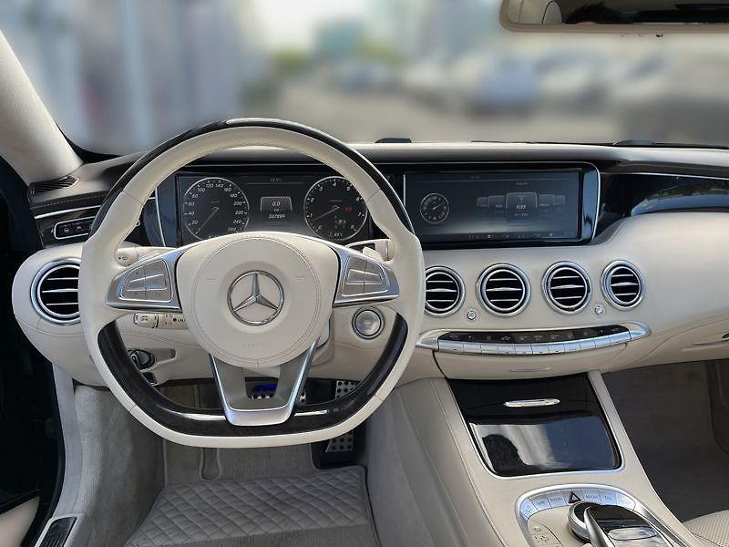 Mercedes-Benz Třídy S Třída S 500 4MATIC kupé - fotka 11 z 18