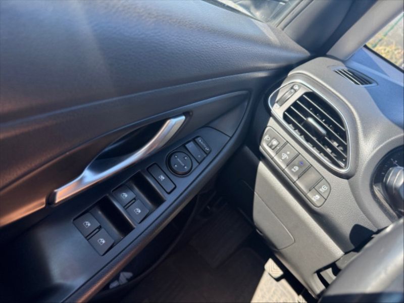 Hyundai i30 1,0 TGDI 120 Comfort - fotka 10 z 10