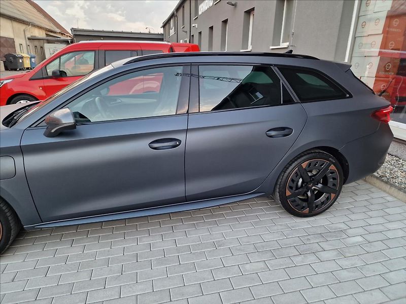 Cupra Leon 1.4TSI e-HYBRID 180kW DSG ST - fotka 44 z 50