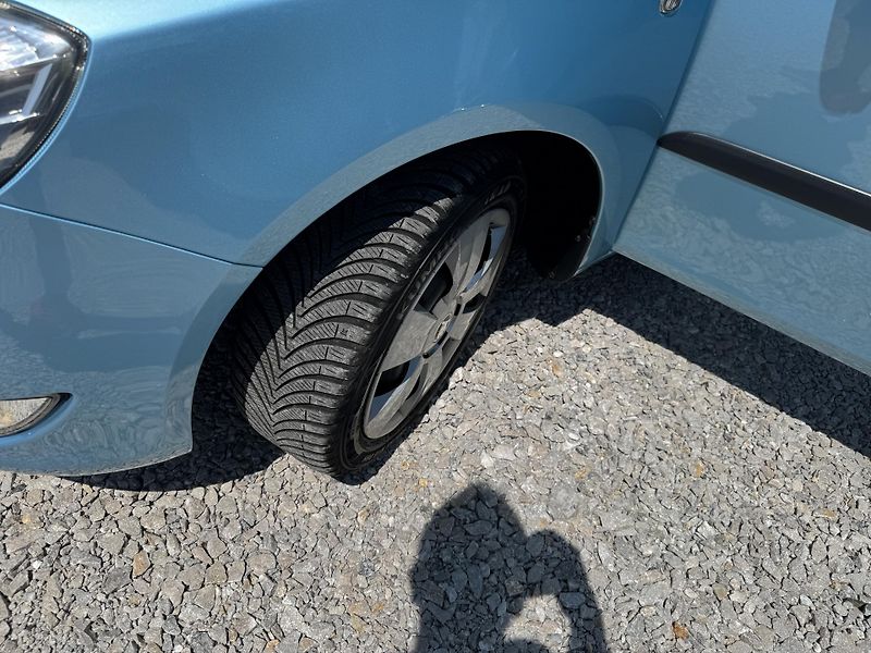Škoda Roomster 1.2TSi,rezervace - fotka 26 z 39