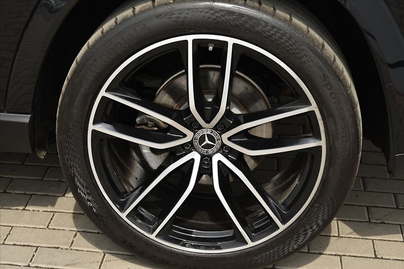 Mercedes-Benz GLS 580 4MATIC AMG 7-MÍST DPH ČR - fotka 9 z 41