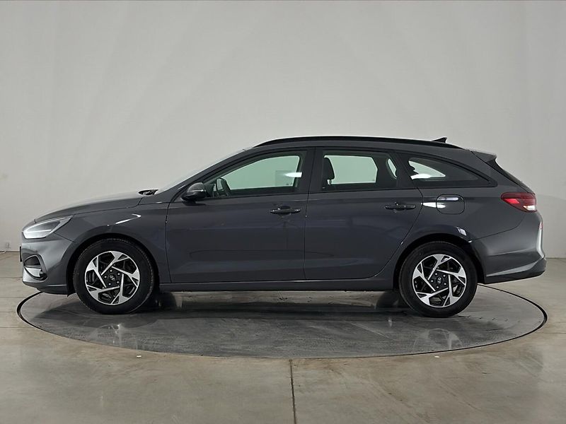 Hyundai i30 Smart DCT - fotka 3 z 26