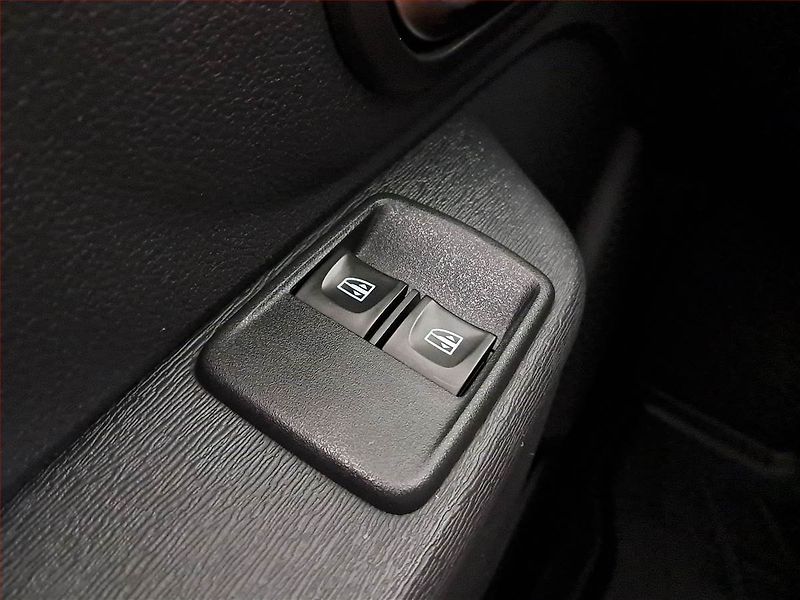 Dacia Dokker (2017) Stepway 1.2 TCe, 5Míst, ČR - fotka 17 z 19