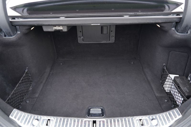 Mercedes-Benz Třídy S S560 4Matic V8 Designo/470PS - fotka 12 z 42
