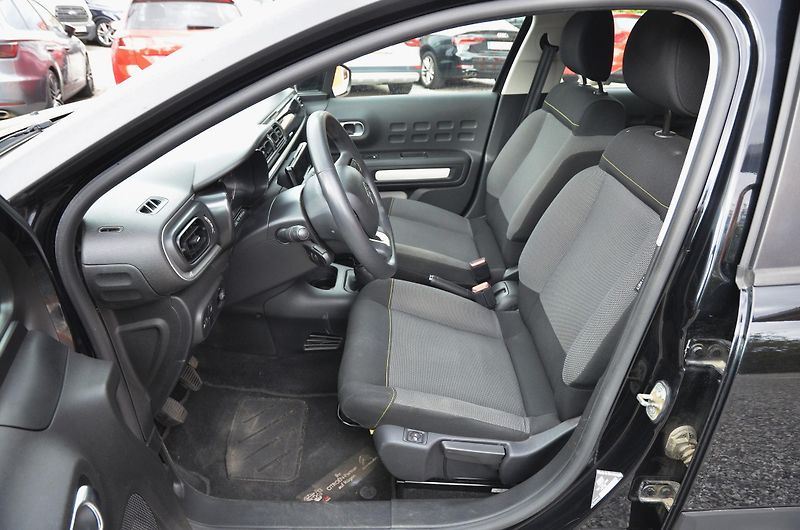 Citroën C3 (2019) 1.2 PT 50kW / KLIMA / VYHŘ.SED - fotka 11 z 28