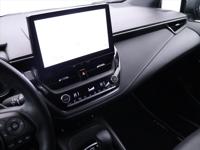 Toyota Corolla 2,0 HEV Executive Sport CZ DPH - fotka 26 z 38