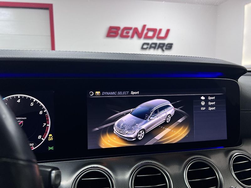 Mercedes-Benz Třídy E E 450, 270 kW, 4Matic, AMG - fotka 34 z 50