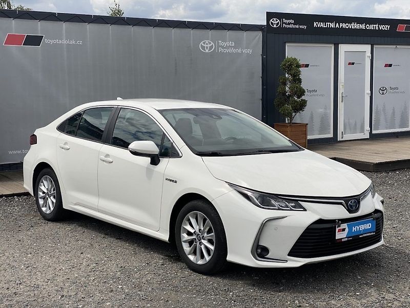 Toyota Corolla 1.8HSD, ČR, ComTech, tažné - fotka 1 z 16