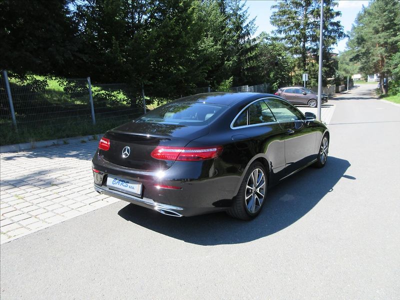 Mercedes-Benz Třídy E 220D 143Kw, Panorama, Nové ČR - fotka 9 z 29