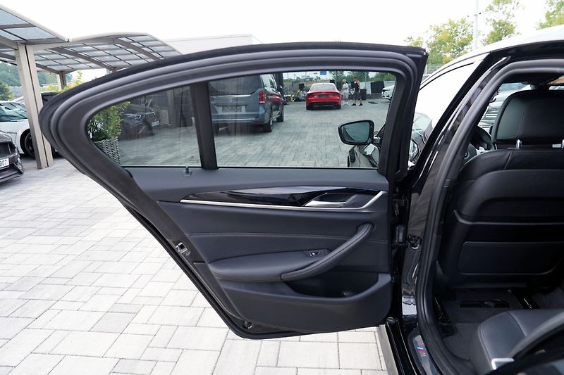 BMW Řada 5 540d xDrive M sport/Lasery - fotka 20 z 50