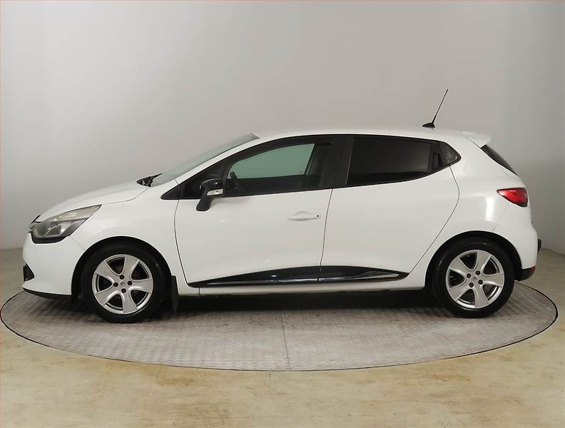 Renault Clio (2013) 1.2 16V , Tempomat - fotka 3 z 22