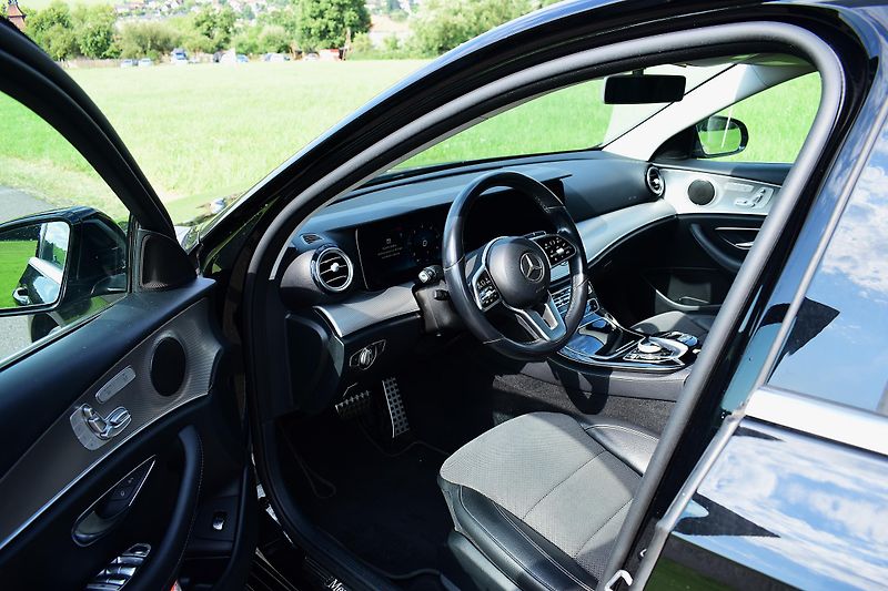 Mercedes-Benz Třídy E (2019) E220d - fotka 8 z 15
