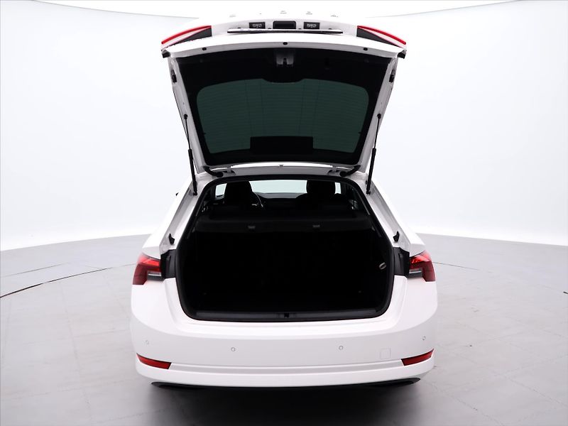 Škoda Octavia 1,0 TSI 81kW Ambition CZ DPH - fotka 9 z 32