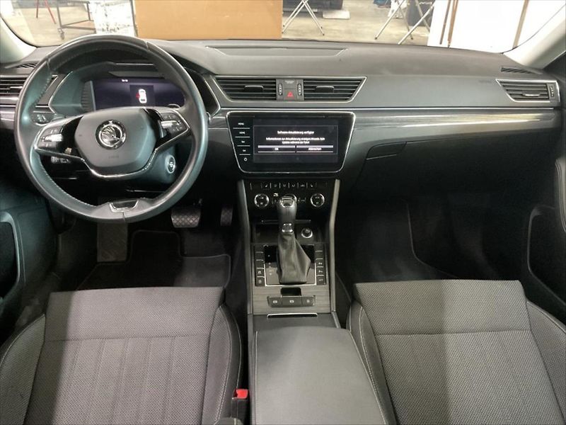 Škoda Superb 2,0 TDI TAŽNÉ WEBASTO KAMERA - fotka 5 z 10
