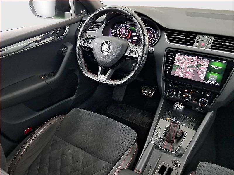 Škoda Octavia (2018) RS 2.0 TSI - fotka 7 z 23