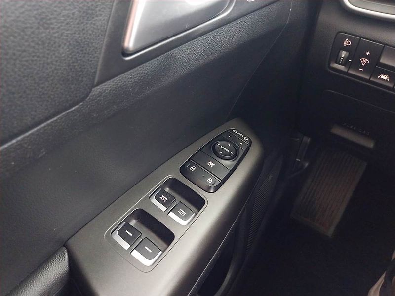 Kia Sportage (2021) 1.6 CRDi, Serv.kniha, Navi - fotka 16 z 18