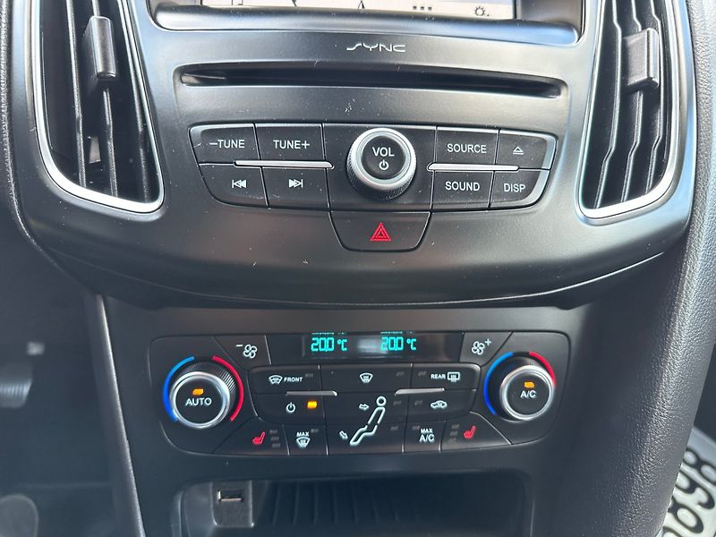 Ford Focus (2017) 1.0EcoBoost 92kw - fotka 18 z 25