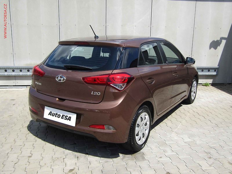 Hyundai i20 (2018) 1.2i, 1.maj,ČR, Klima - fotka 4 z 19