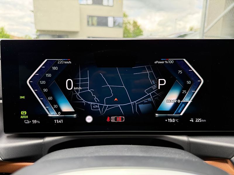 BMW Ostatní eDrive 40, Tažné, M-paket, - fotka 16 z 40