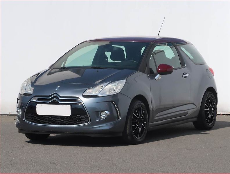 Citroën DS3 (2011) 1.4 VTi, Serv.kniha, Tempomat - fotka 2 z 15