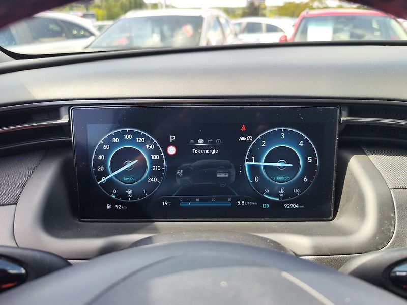 Hyundai Tucson 1.6 CRDi/100kW N-Line DCT MHEV - fotka 17 z 36