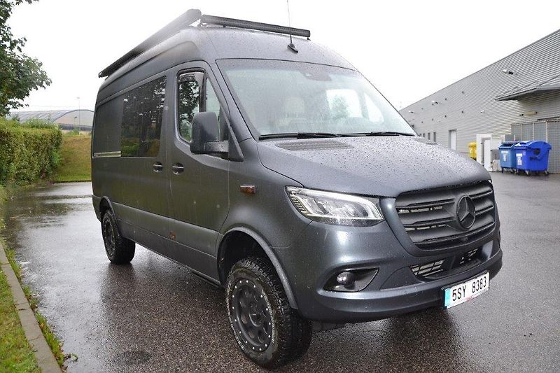 Mercedes-Benz Sprinter Sprinter 319  Camper V6 4x4 - fotka 39 z 86