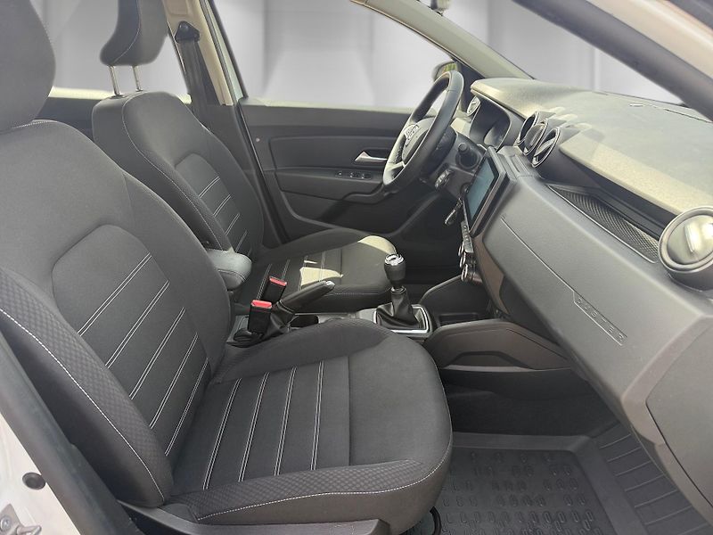 Dacia Duster (2022) 1,3TCe 96 kW Comfort 130 4x2 - fotka 22 z 24