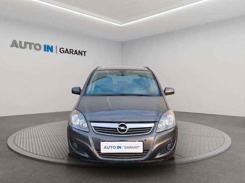 Opel Zafira (2011) 1.6 85kw, ČR, 1.maj, tažné - fotka 2 z 24