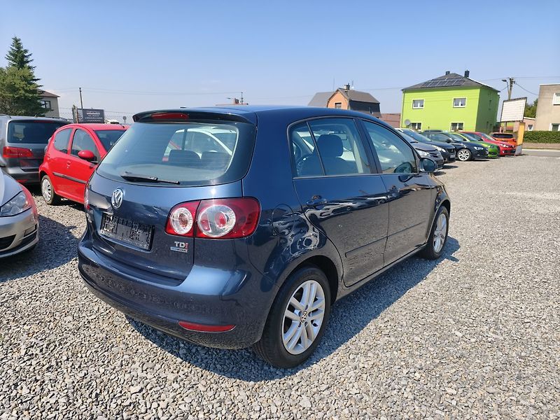 Volkswagen Golf Plus (2010) - fotka 18 z 32