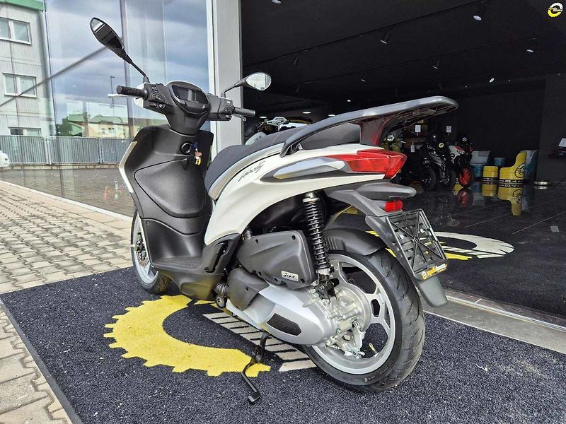 Piaggio Liberty 125 iGET (2026) Liberty 125 E5+ - fotka 6 z 39