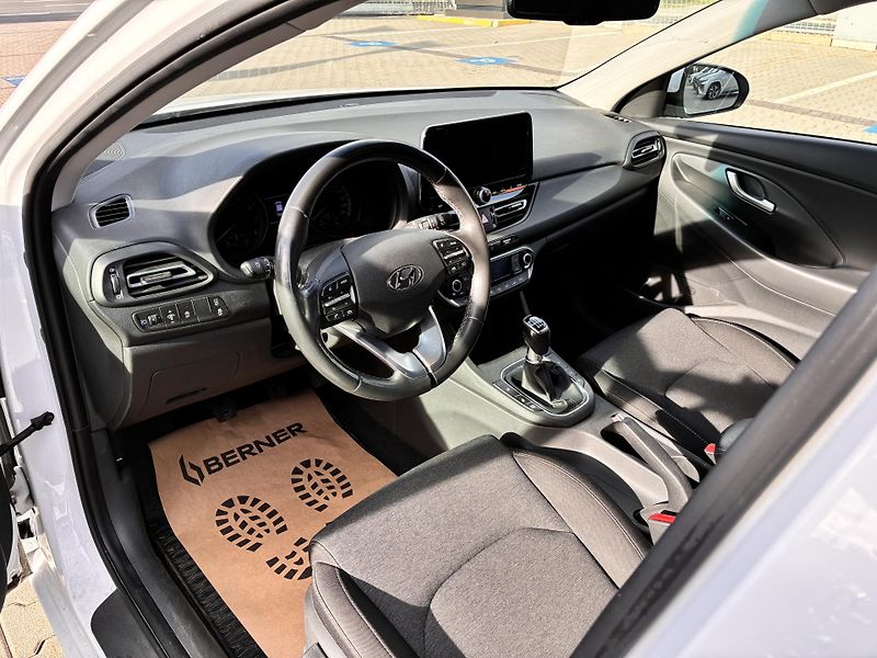 Hyundai i30 WG 1.5T-GDi 118kW SMART NAVI   - fotka 9 z 26