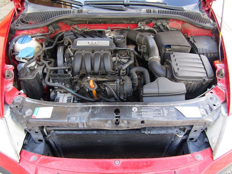 Škoda Octavia (2011) 1.6 MPI 75kW 1.MAJITEL - fotka 43 z 44